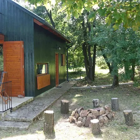 Tölgyes Lak, Pálköve Nyaraló *