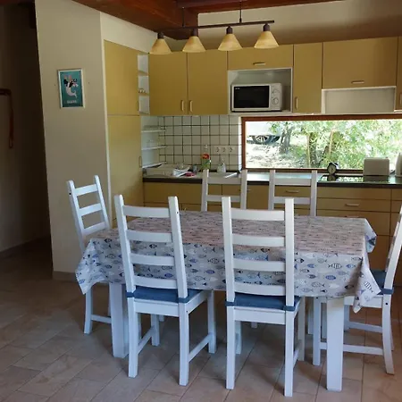 Tölgyes Lak, Pálköve