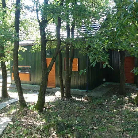 Tölgyes Lak, Pálköve Kővágóörs