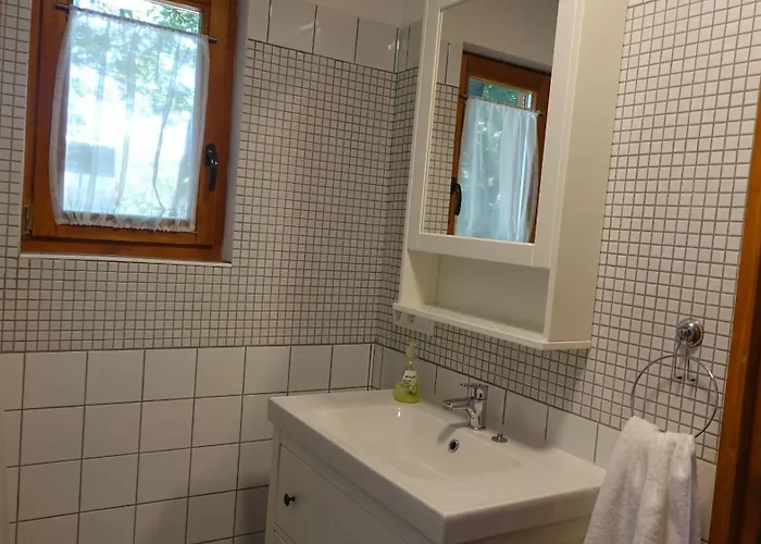 Toelgyes Lak, Palkoeve Semesterbostad